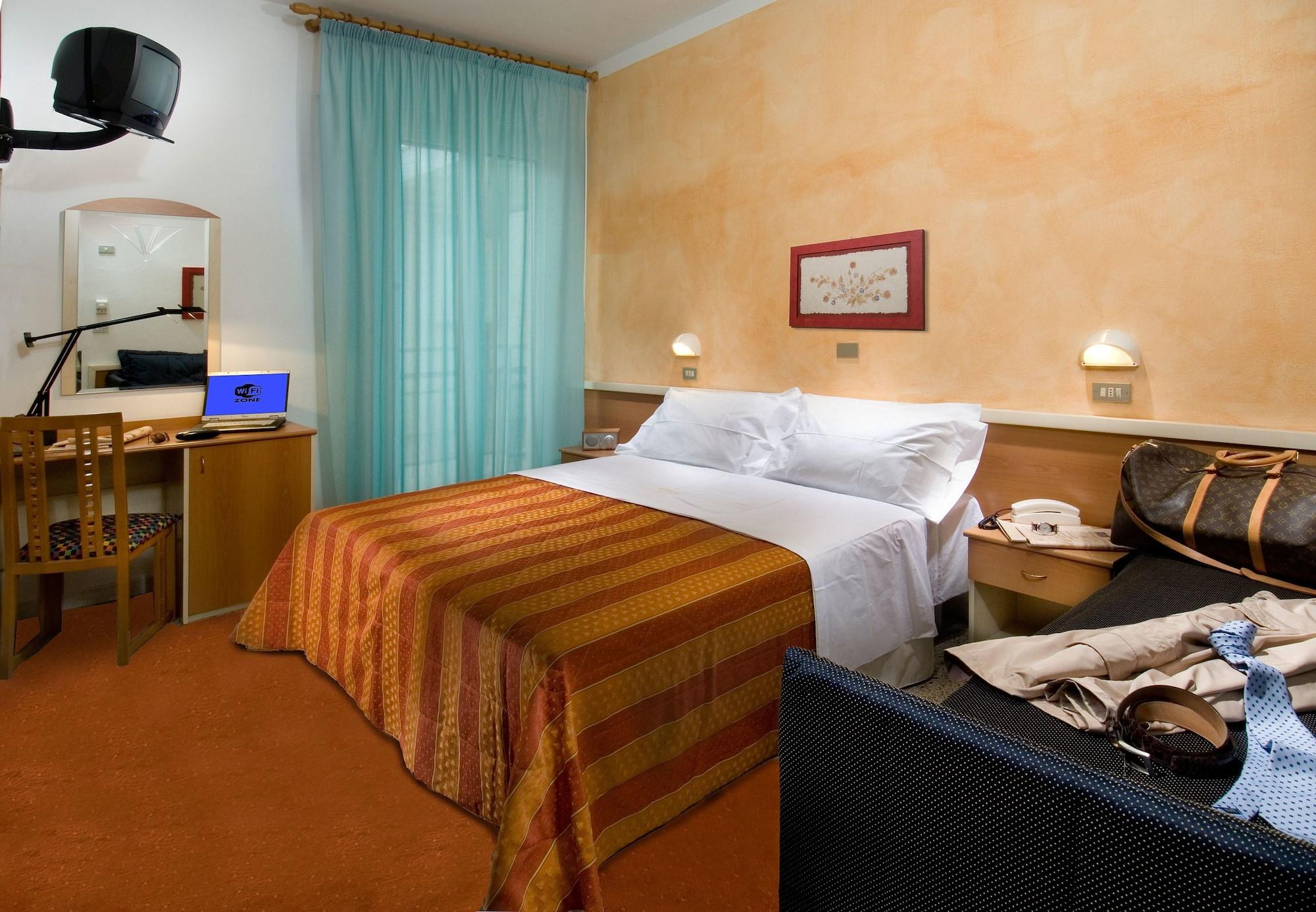 Hotel St. Moritz بيلاريا-إيجيا مارينا المظهر الخارجي الصورة