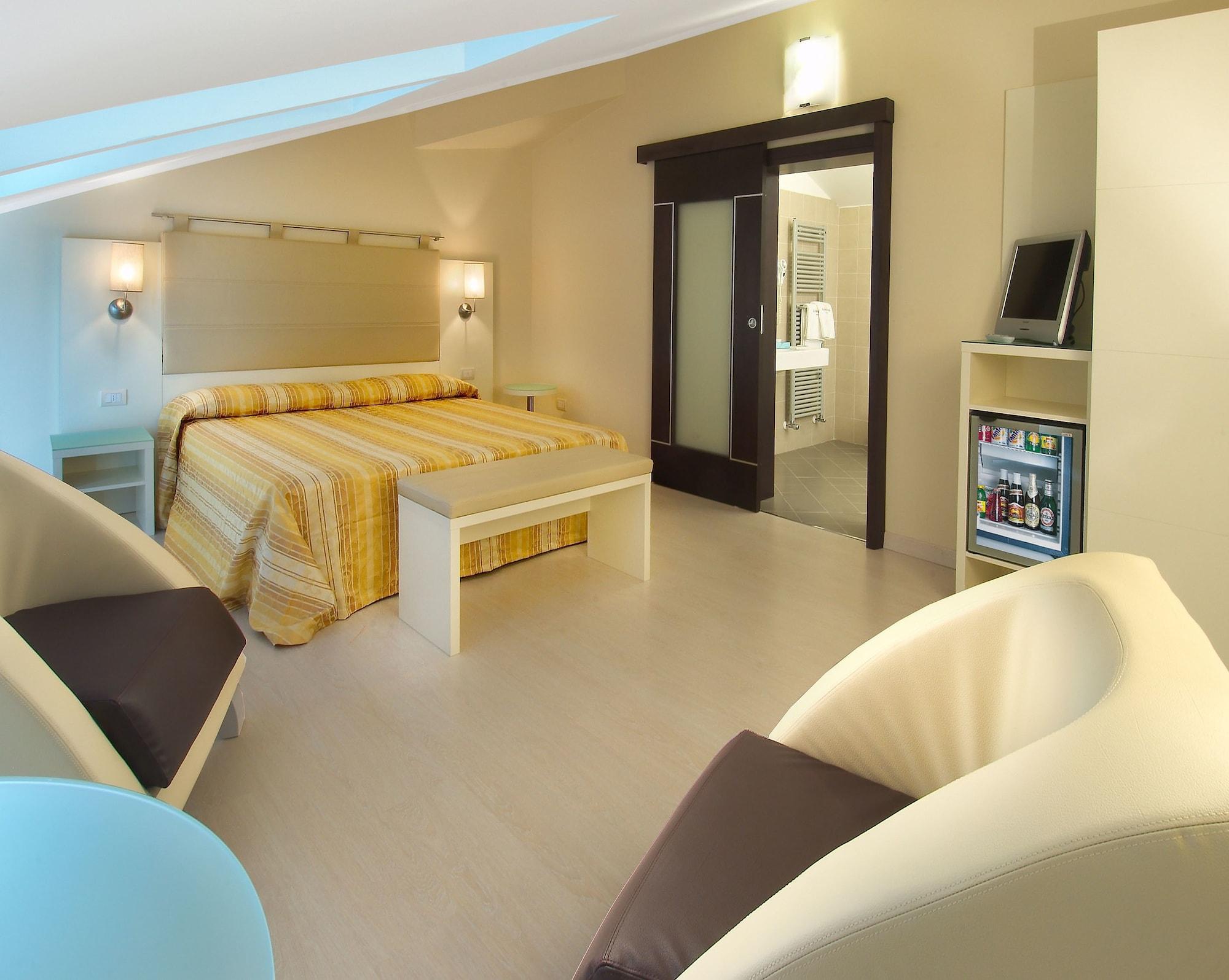 Hotel St. Moritz بيلاريا-إيجيا مارينا المظهر الخارجي الصورة