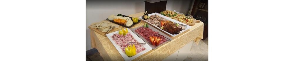 Hotel St. Moritz بيلاريا-إيجيا مارينا المظهر الخارجي الصورة
