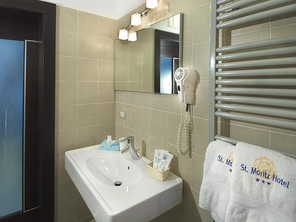 Hotel St. Moritz بيلاريا-إيجيا مارينا المظهر الخارجي الصورة