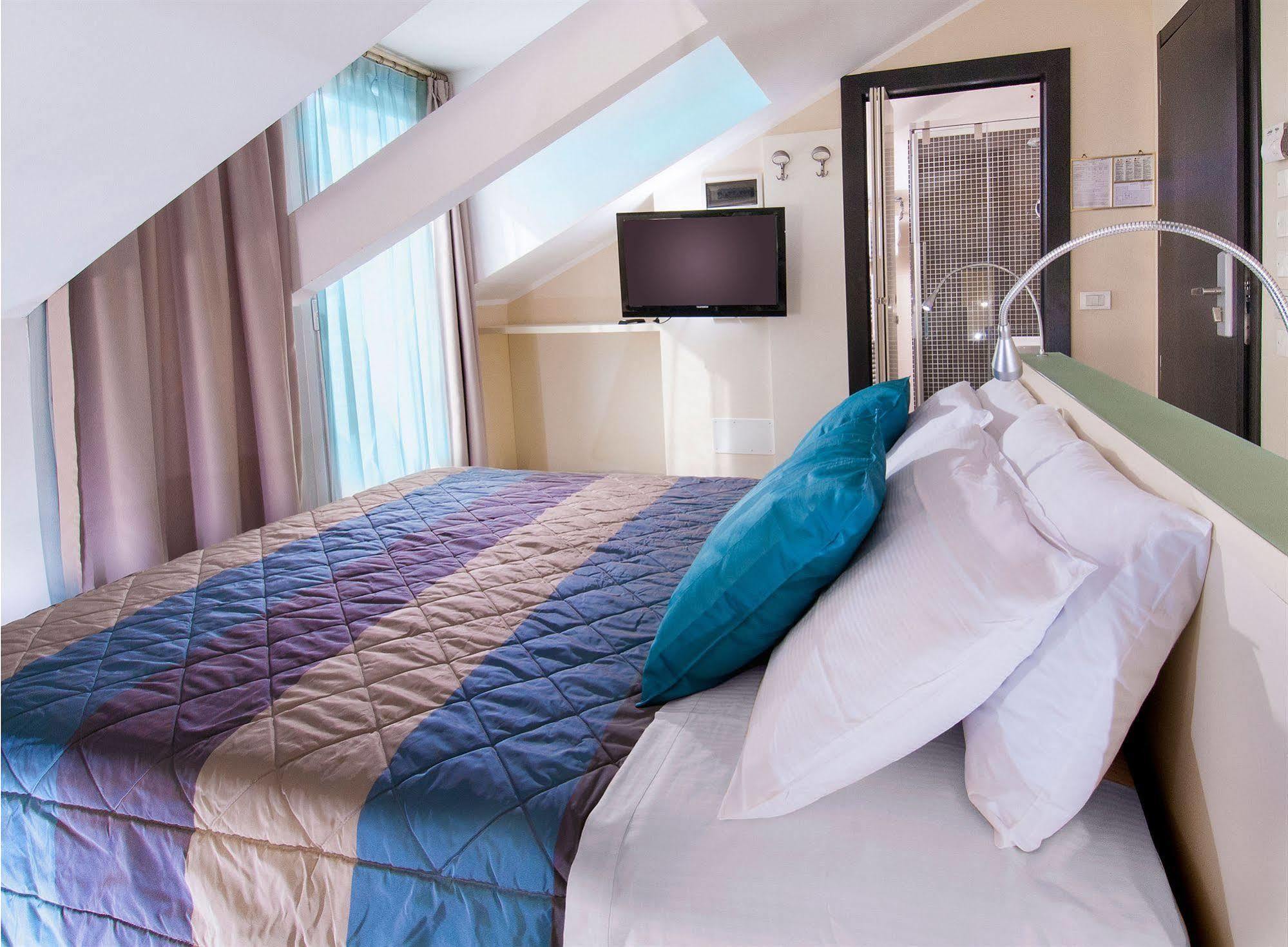 Hotel St. Moritz بيلاريا-إيجيا مارينا المظهر الخارجي الصورة